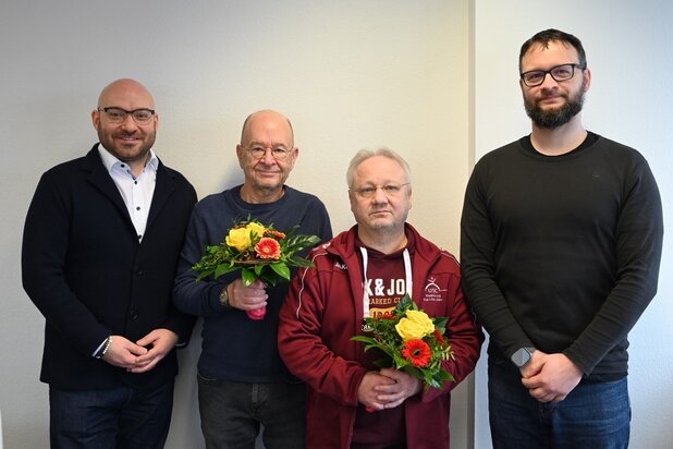 Unser Vorsitzender Torsten Bergk wird für sein ehrenamtliches wirken geehrt und trägt sich in das Goldene Buch der Stadt Frankfurt (Oder) ein.